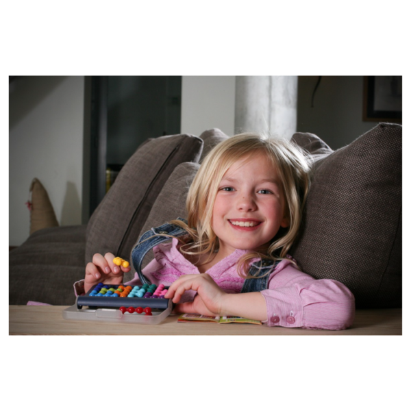 SmartGames - IQ Fit - Image 4