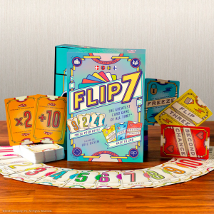 Flip 7 - Dansk - kortspil - familiespil - selskabsspil - let at laere - hurtige spil